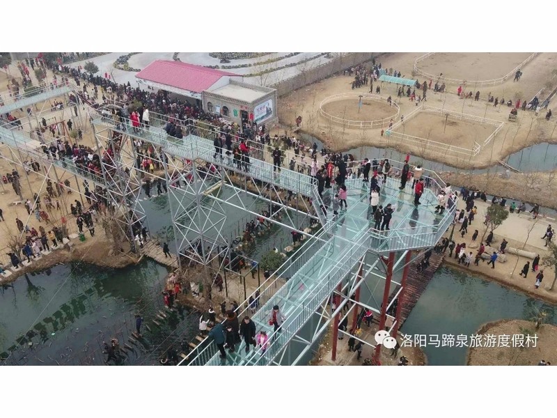 玻璃吊橋